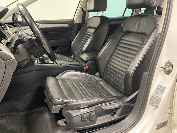 Volkswagen Passat 9 of 18