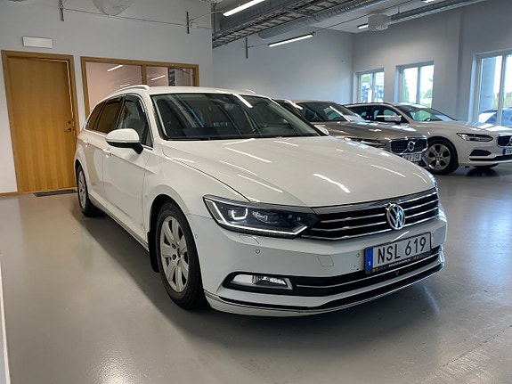 Volkswagen Passat 3 of 5