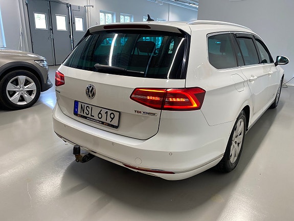 Volkswagen Passat 7 of 18