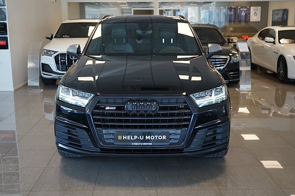 Audi SQ7 2 of 5