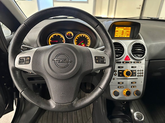 Opel Corsa 9 of 13