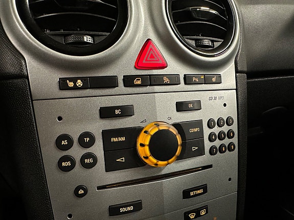 Opel Corsa 13 of 13