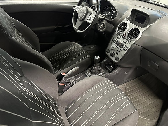 Opel Corsa 7 of 13