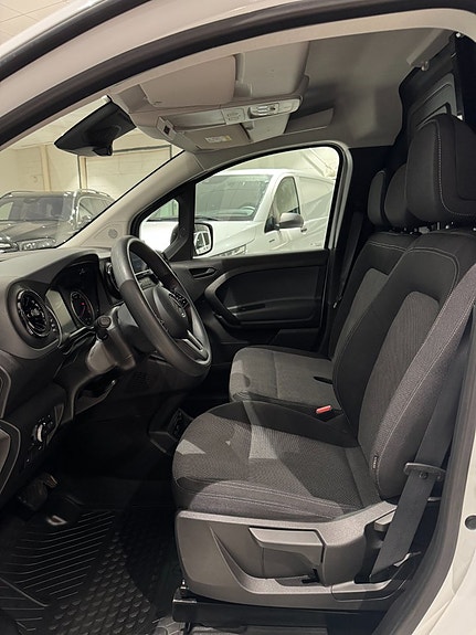 Mercedes-Benz eCitan 4 of 5