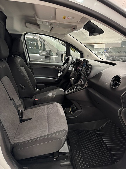 Mercedes-Benz eCitan 7 of 13