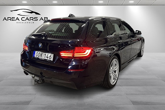 BMW 520 2 of 5