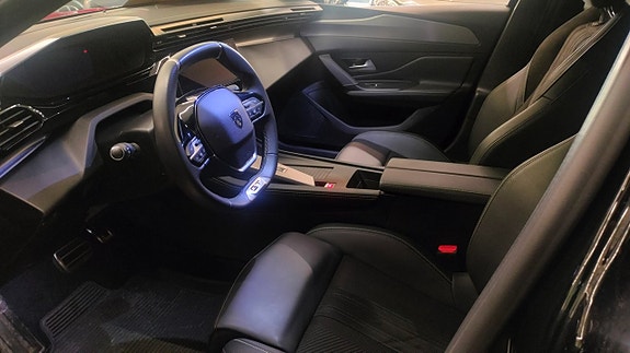 Peugeot 408 9 of 10