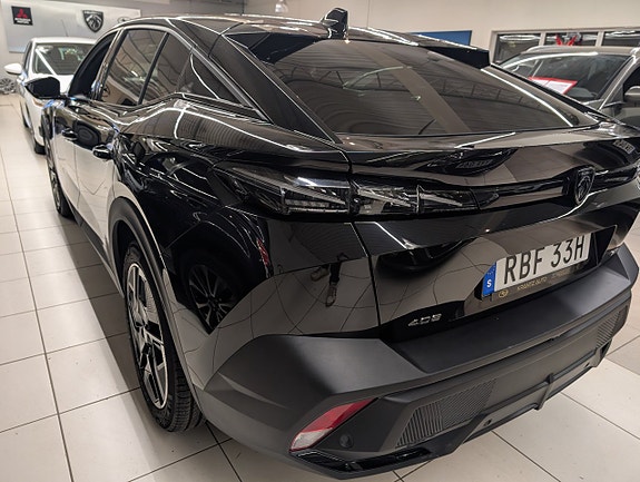 Peugeot 408 4 of 5