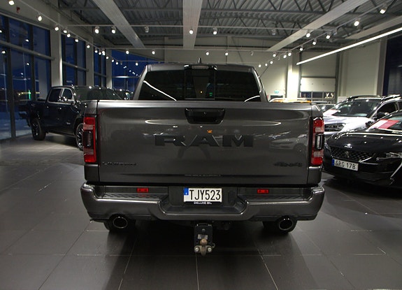 Dodge RAM 1500 5 of 5