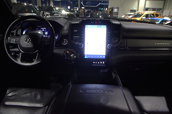 Dodge RAM 1500 15 of 18