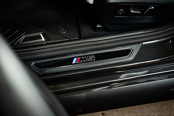 BMW M5 30 of 30