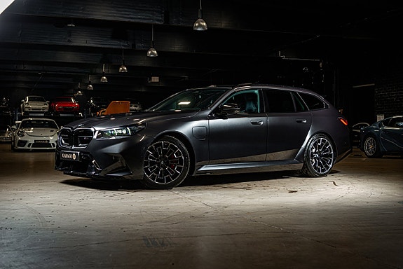 BMW M5 2 of 30