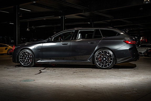 BMW M5 3 of 30