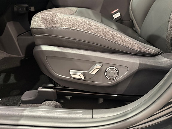 Kia EV5 8 of 13