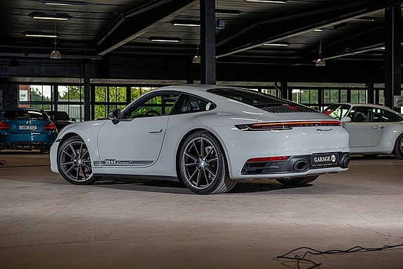 Porsche 911 Carrera T 3 of 5