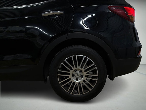 Hyundai Santa Fe 5 of 17