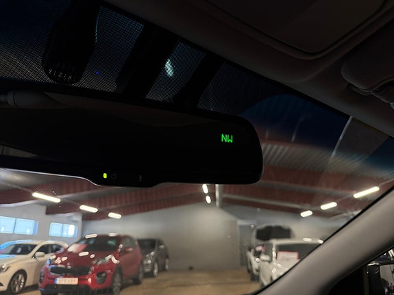 Hyundai Santa Fe 13 of 17