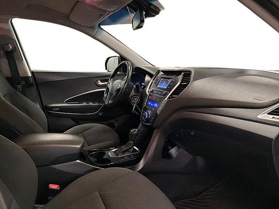 Hyundai Santa Fe 8 of 17
