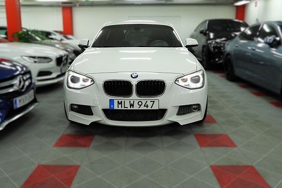 BMW 120 3 of 30