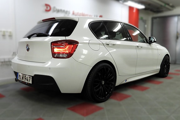 BMW 120 8 of 30