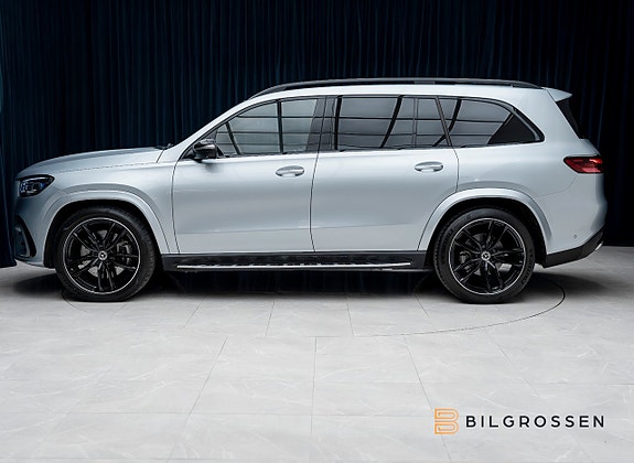 Mercedes-Benz GLS450 d 2 of 27