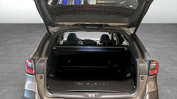 Subaru Outback 10 of 12