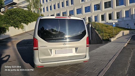 Mercedes-Benz V250 d 5 of 5