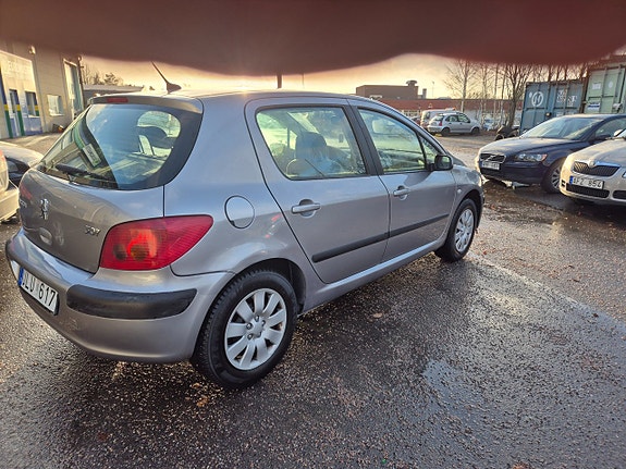 Peugeot 307 7 of 10