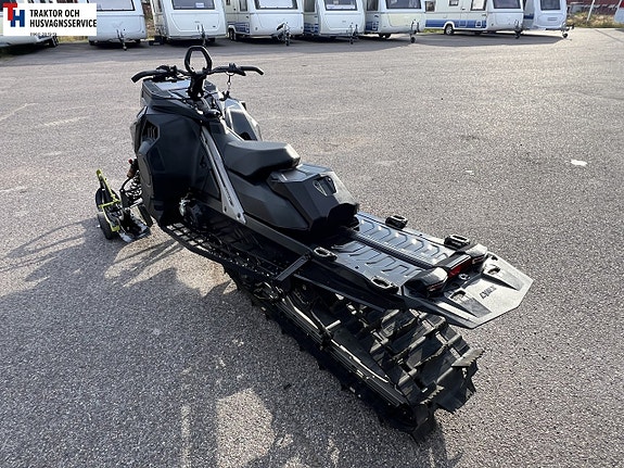 Lynx Shredder RE 850 Turbo Black Edition HUB Demo -25 2 of 6