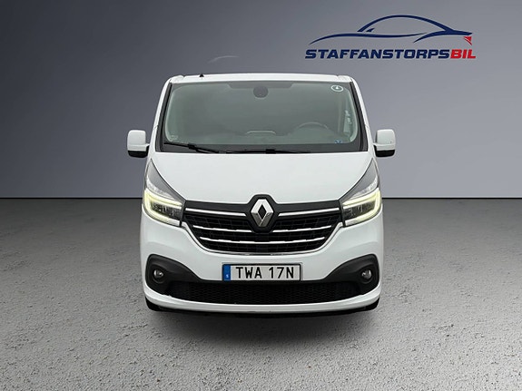 Renault Trafic 2 of 9
