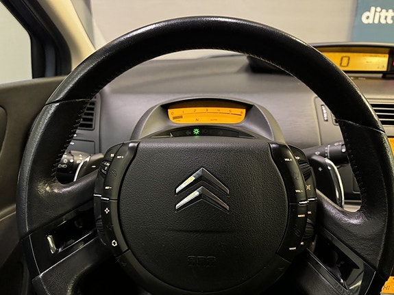 Citroen C4 13 of 16