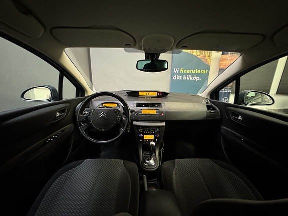 Citroen C4 11 of 16