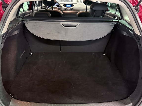 Renault Megane 18 of 18