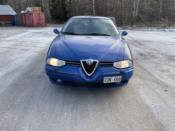 Alfa Romeo 156 3 of 15