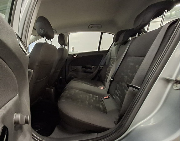 Opel Corsa 21 of 22