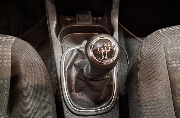 Opel Corsa 14 of 22