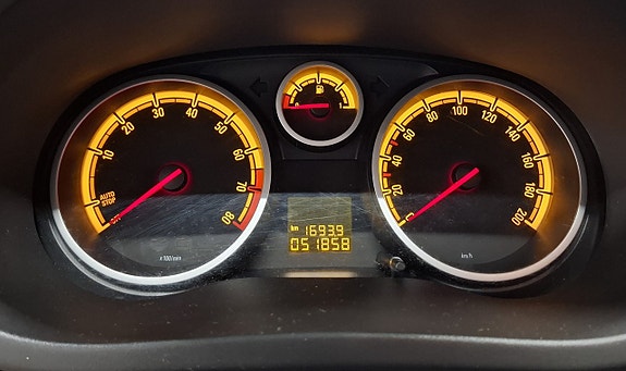 Opel Corsa 13 of 22