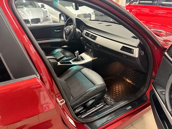 BMW 318 11 of 12
