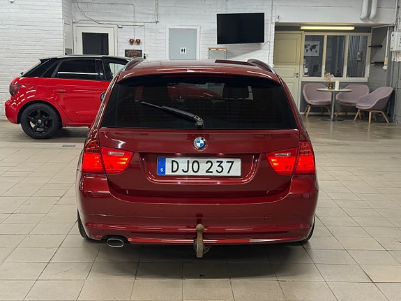 BMW 318 4 of 5