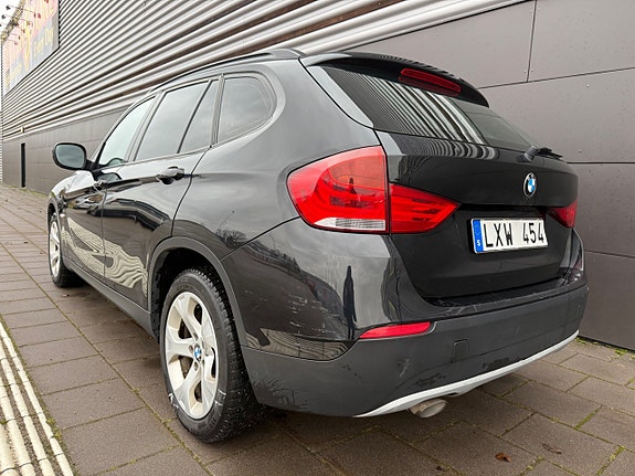 BMW X1 3 of 5