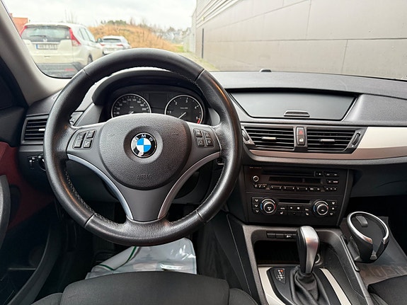 BMW X1 8 of 16