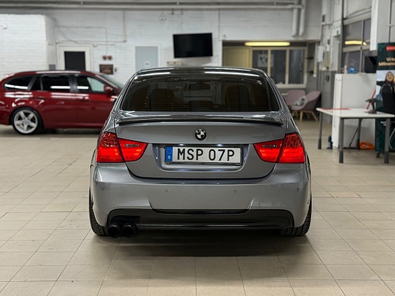 BMW 318 4 of 5