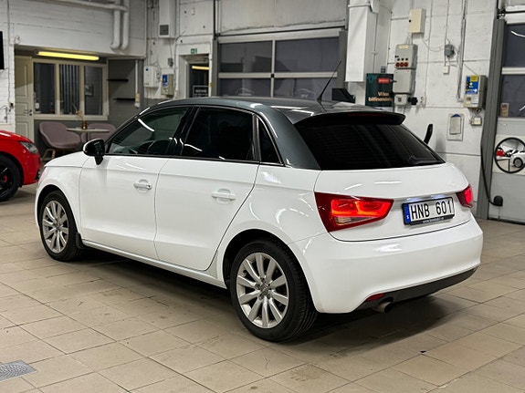 Audi A1 3 of 5