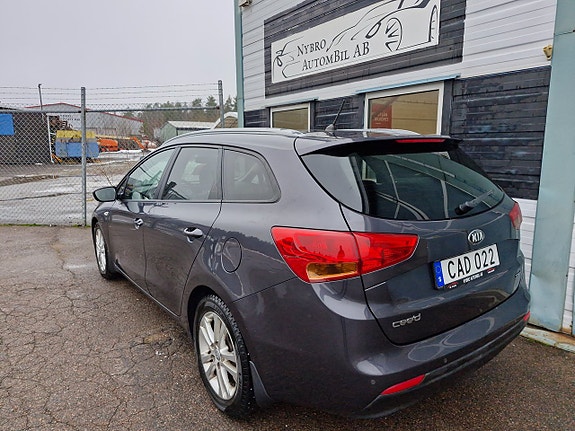 Kia Ceed 12 of 12
