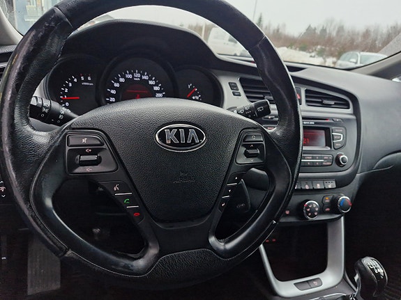 Kia Ceed 7 of 12
