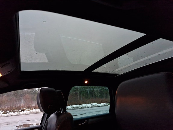 Volkswagen Touareg 8 of 18