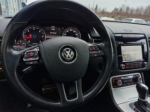 Volkswagen Touareg 10 of 18