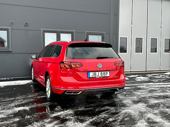 Volkswagen Passat 3 of 5