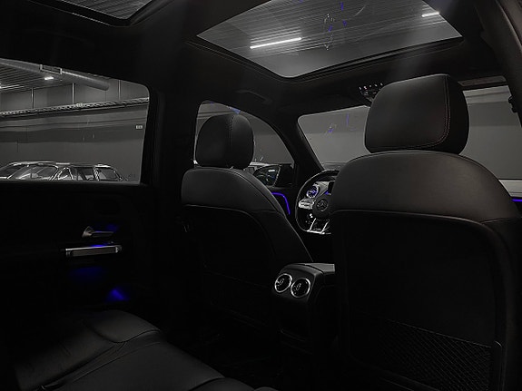 Mercedes-Benz GLB250+ 8 of 26