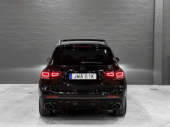 Mercedes-Benz GLB250+ 11 of 26